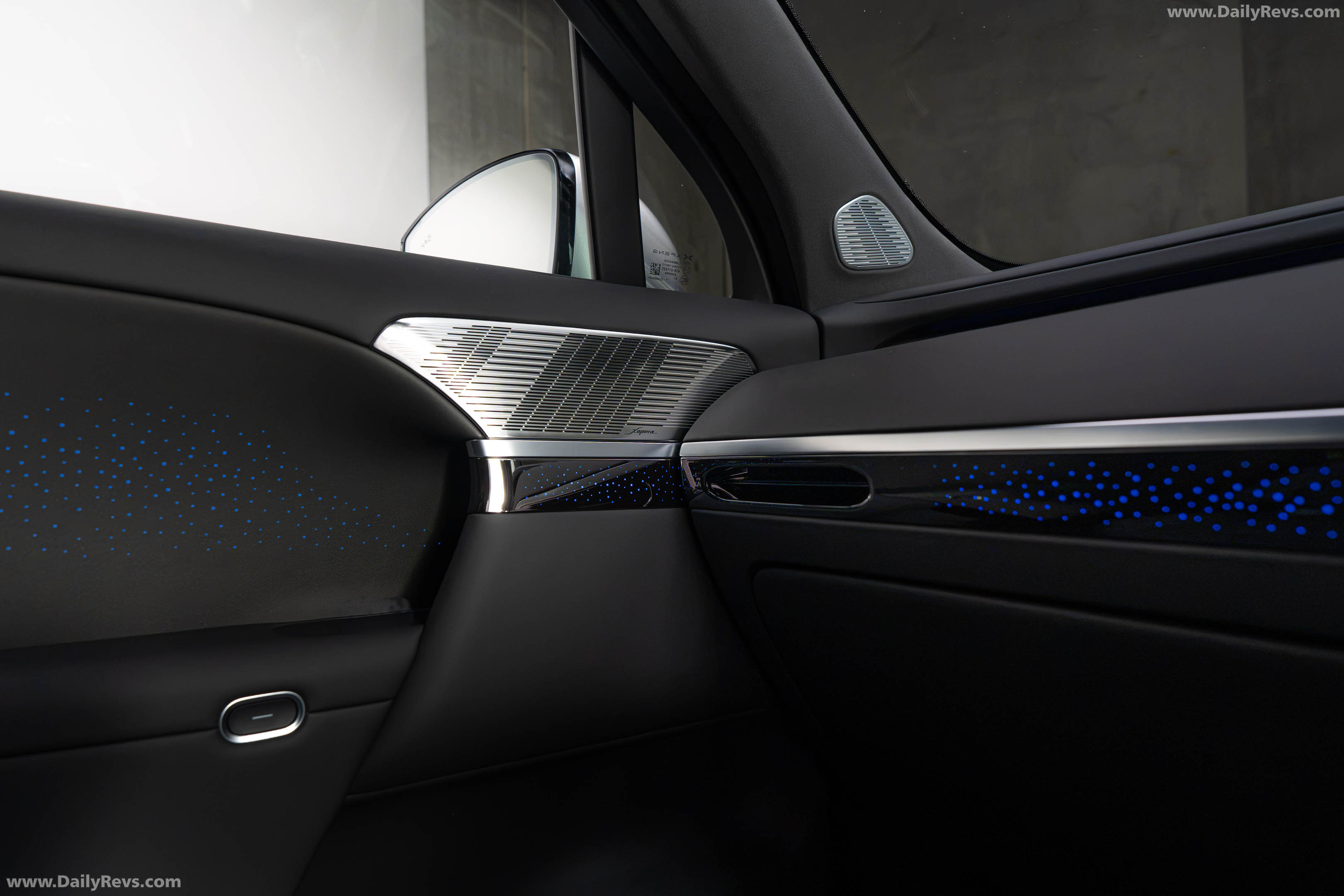 2027 Xpeng Motors G9L Interior